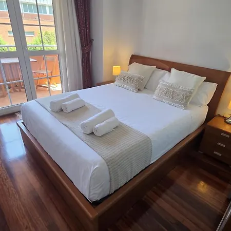 2 Bedroom 2 Bathroom With Pool And Garage