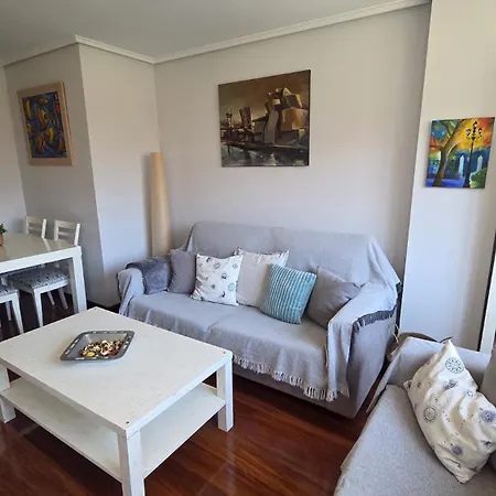 2 Bedroom 2 Bathroom With Pool And Garage アパート