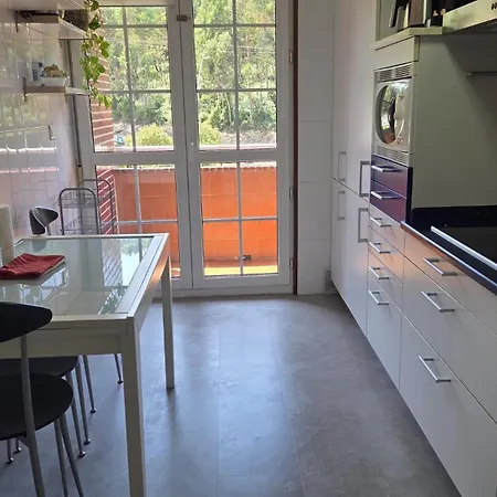 Апартаменты 2 Bedroom 2 Bathroom With Pool And Garage